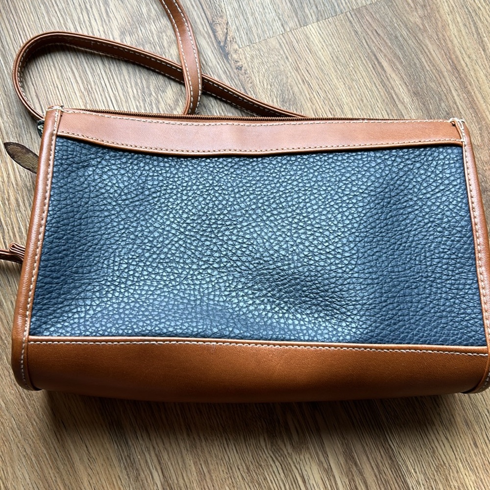 Dooney & Bourke  Vintage Two-Tone Leather Shoulder Bag - Picture 4 of 5